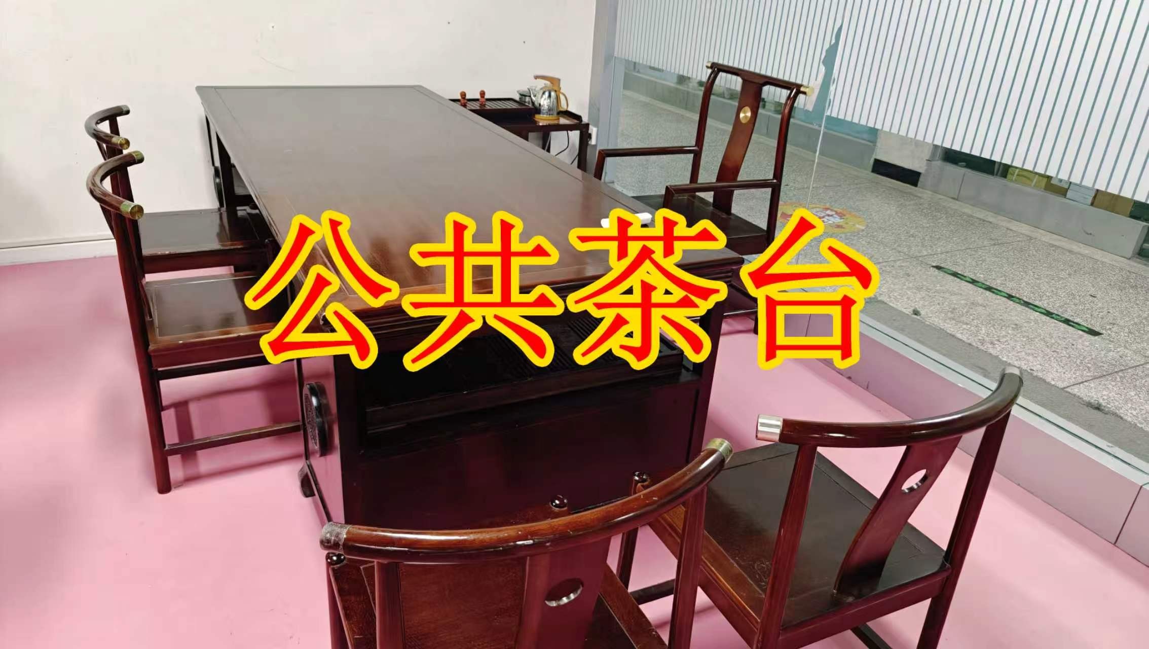 浙大科技创意园面积灵活：小面积办公室至大面积办公、经营空间均可选择； 部分房源可注册公司，满足企业办公需求； 商铺临街，具备上下水、用电等经营条件； 适合副食品、茶叶、酒水、百货、电商、培训、办公等多种行业。